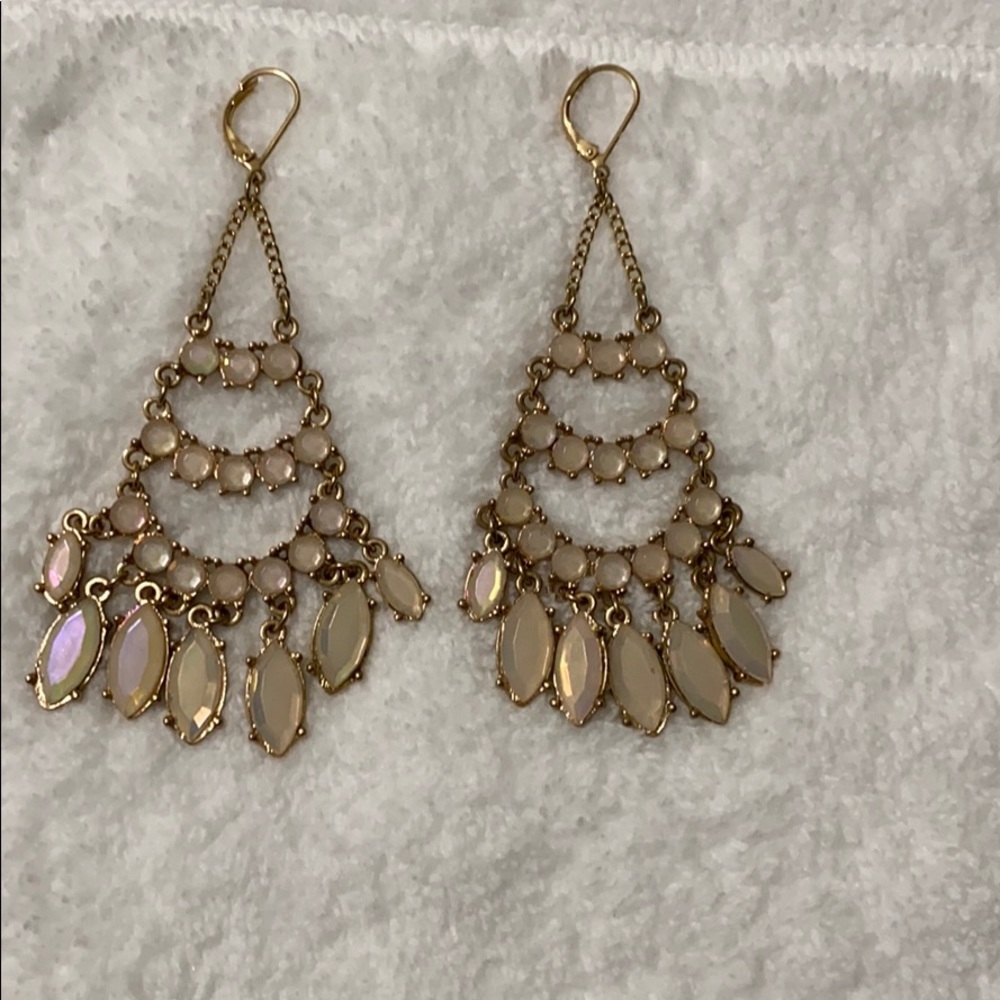 Avon Mark marquis de style earrings